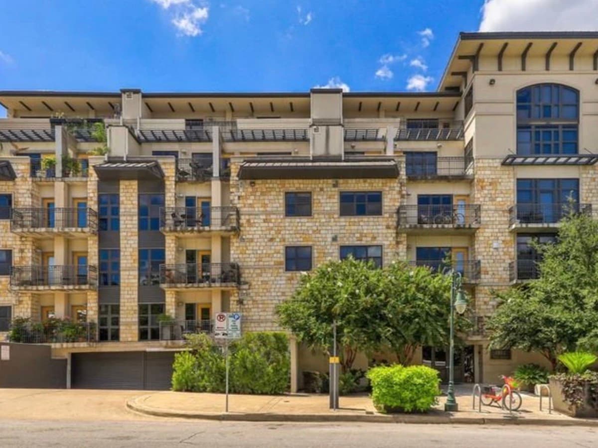 Park West Condominiums exterior